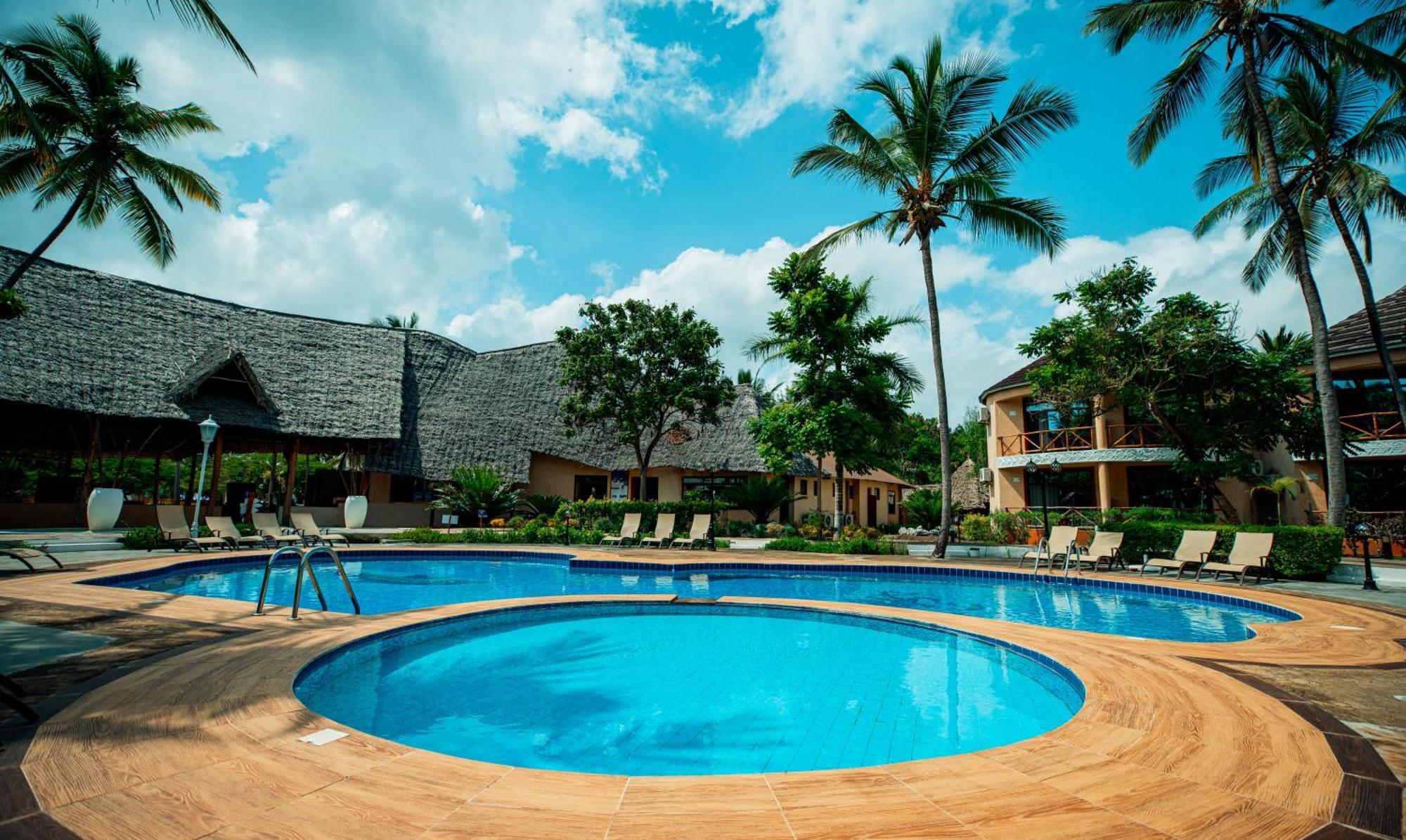 Sansi Kae Beach Resort Michamvi Kae Exterior photo