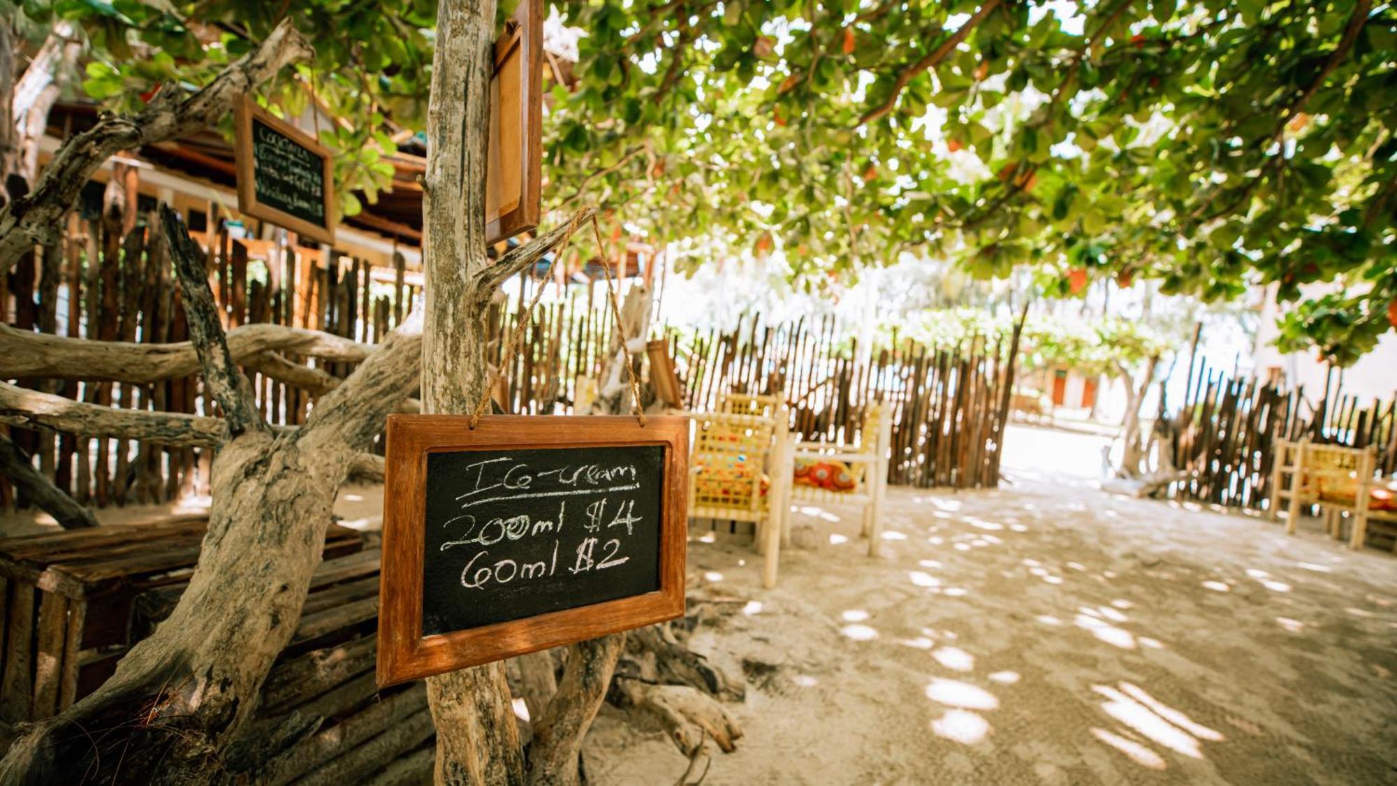 Sansi Kae Beach Resort Michamvi Kae Exterior photo